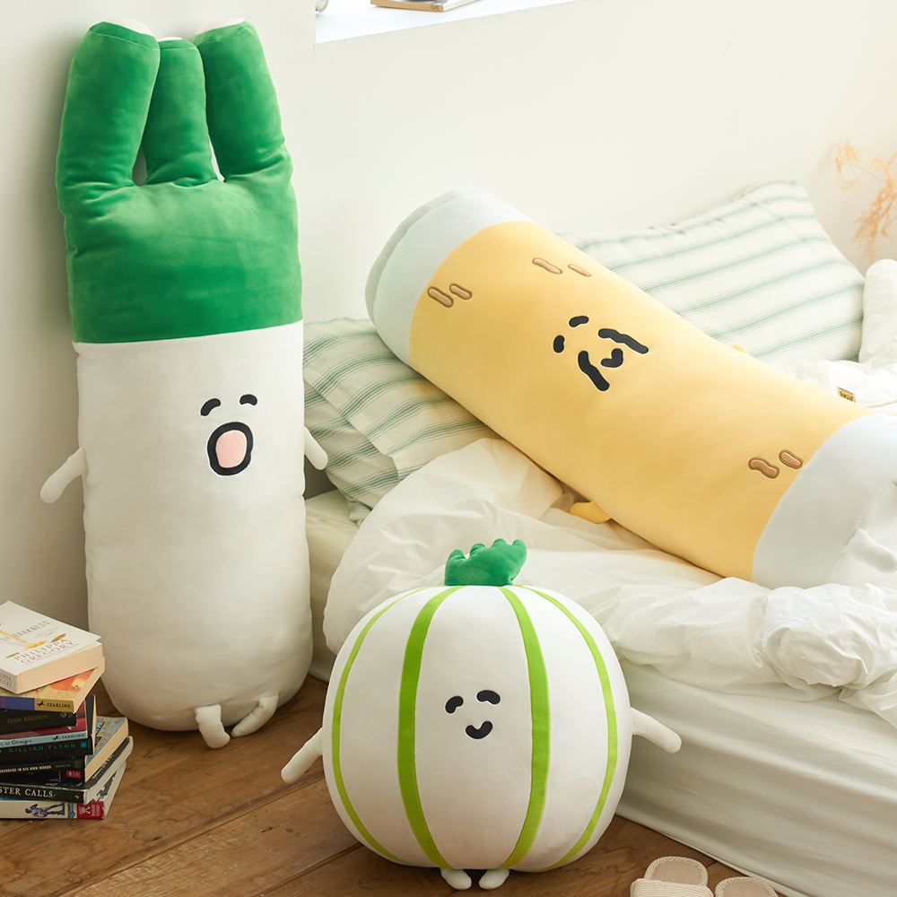 [미스터도리] 바디필로우 썸네일 1(소재_폴리에스터_크기_37x25x35cm.png